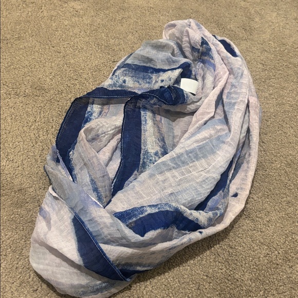 Scarf Bundle - Picture 8 of 8